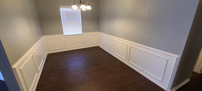 Dining room - 1917 Tanglewood Dr