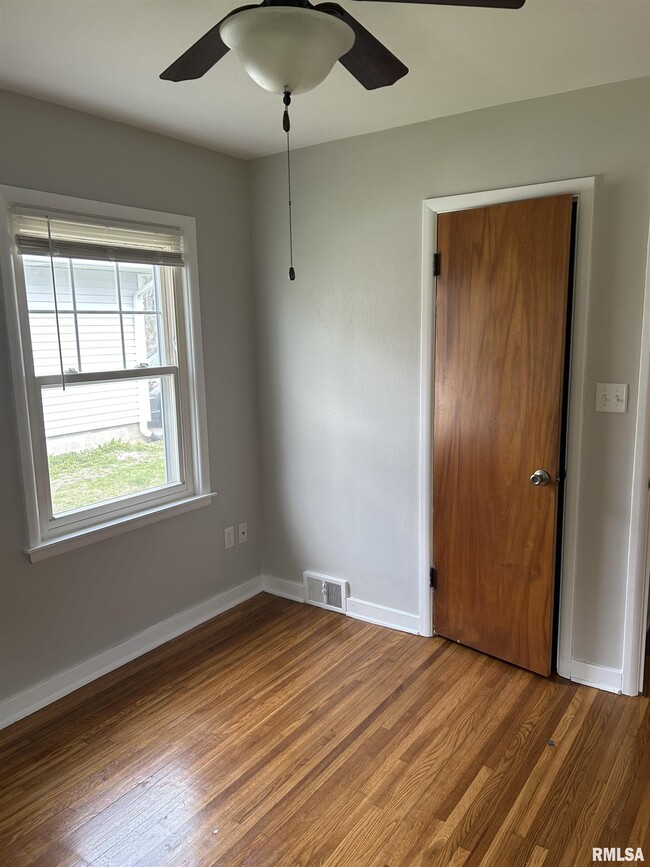 Building Photo - 4809 N Westbrook Dr