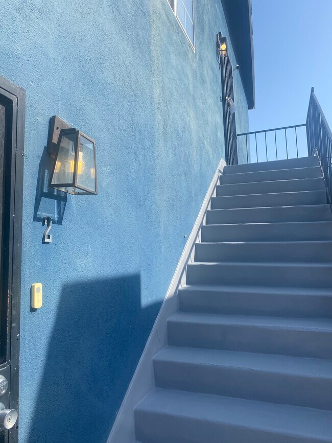 Foto del edificio - 2116 S Orange Dr