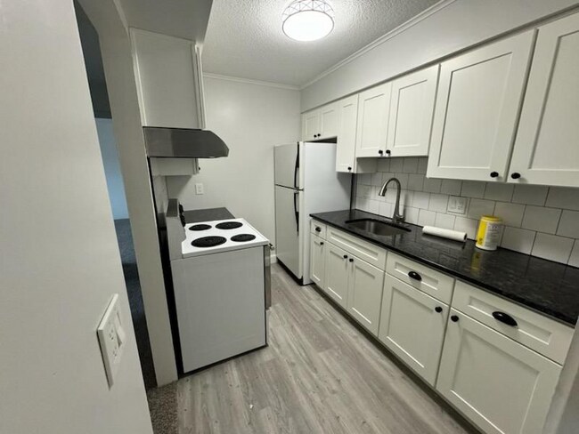 Foto del edificio - 9956 Johnnycake Ridge Rd