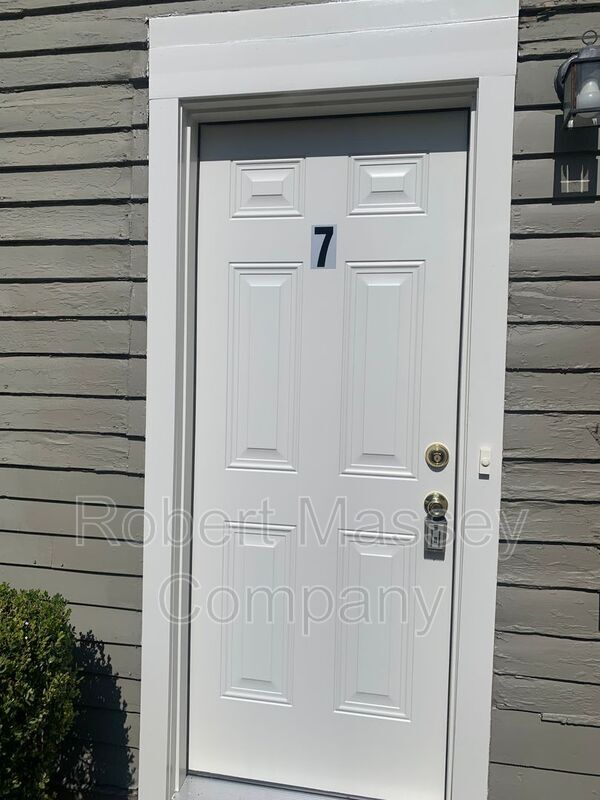 Building Photo - 1271 Cherokee Rd