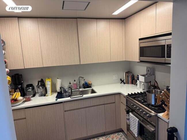 Foto del edificio - 200 W 67th St
