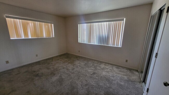 Foto del edificio - TEMPE CONDO READY TO RENT!!!