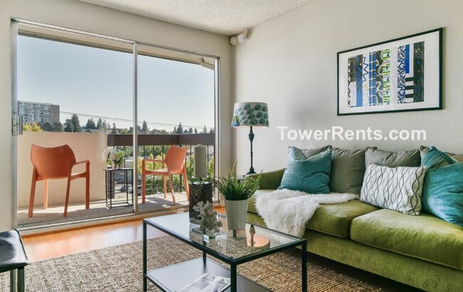Building Photo - 4099 Howe St. #303