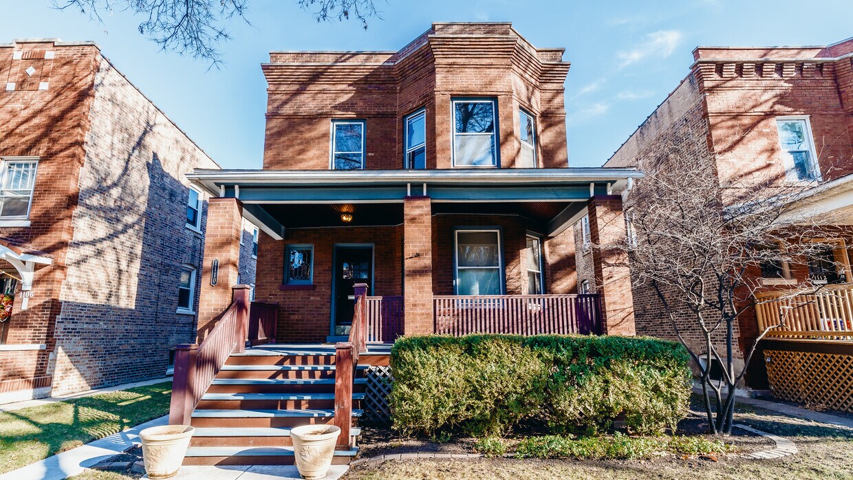 front - 1110 S Oak Park Ave