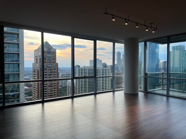 Foto del edificio - 1201 S Prairie Ave