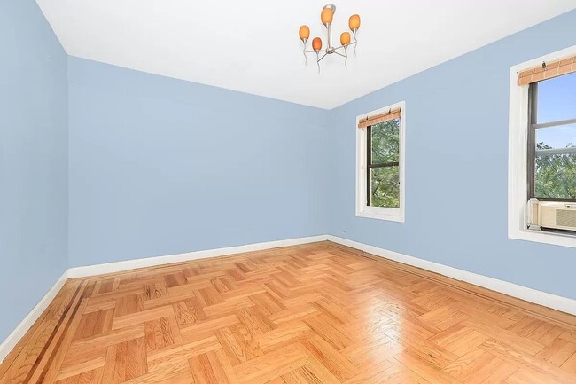 Building Photo - 3400 Wayne Ave