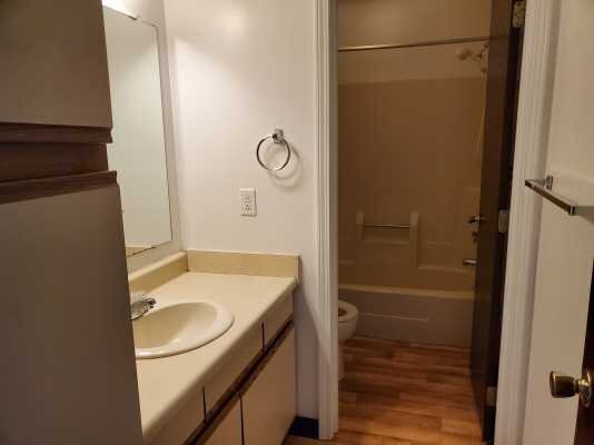 Foto del edificio - 725 Keenway Cir
