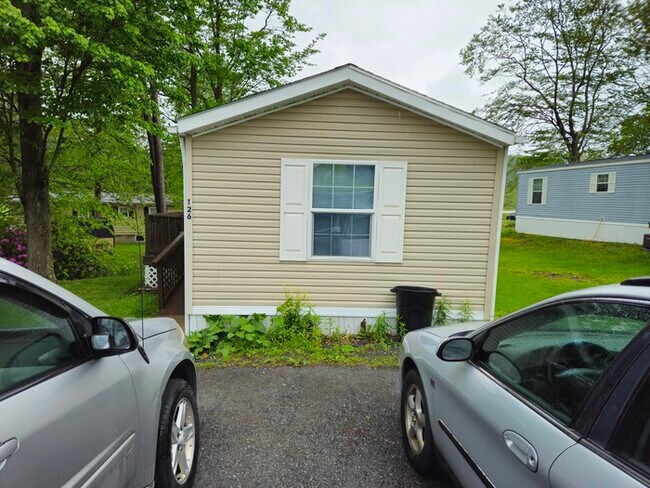 Foto del edificio - 126 Sunflower Ln