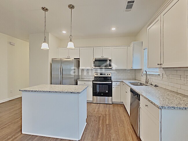 Building Photo - 259 Ivy Brook Dr