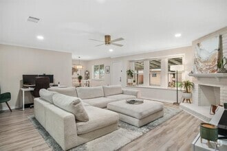 Building Photo - 6716 Skynook Dr
