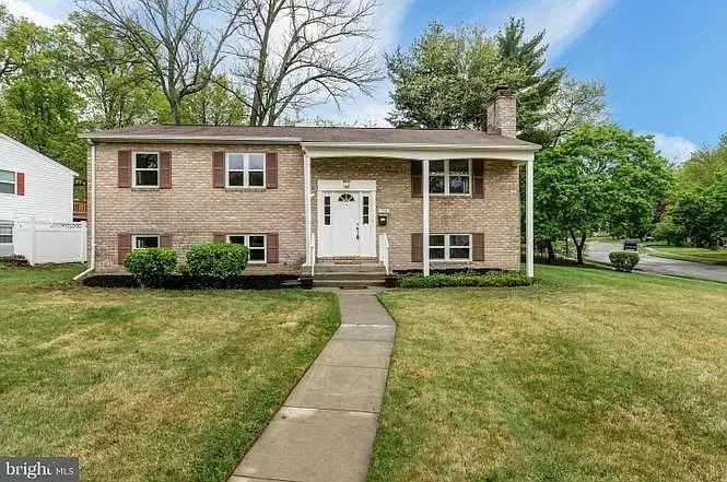 Primary Photo - 1334 Pleasant Valley Dr