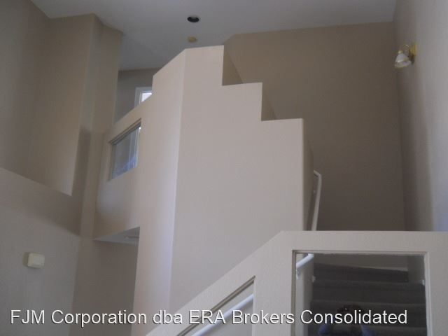 Building Photo - 3 br, 2.5 bath House - 4512 Cielo Ln