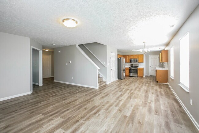 Building Photo - 8513 Vanguard Ln