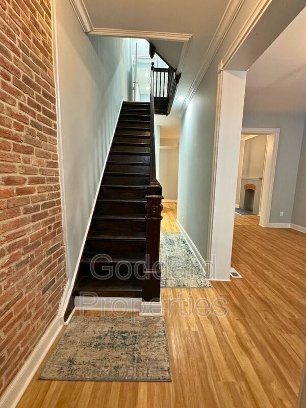 Building Photo - 1713 Linden Ave