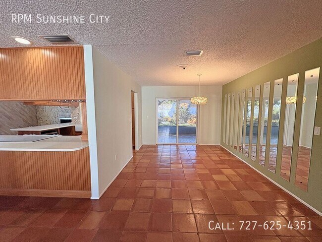 Foto del edificio - 7266 Orkney Ave N