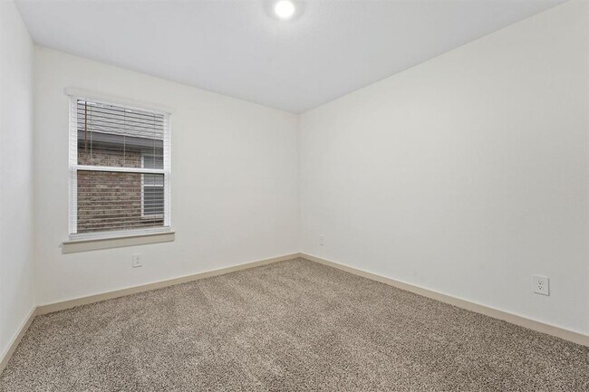 Foto del edificio - 7802 Caspian RANCH Dr
