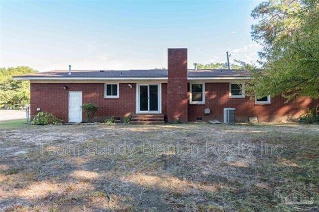 Building Photo - 5595 Leesway Blvd