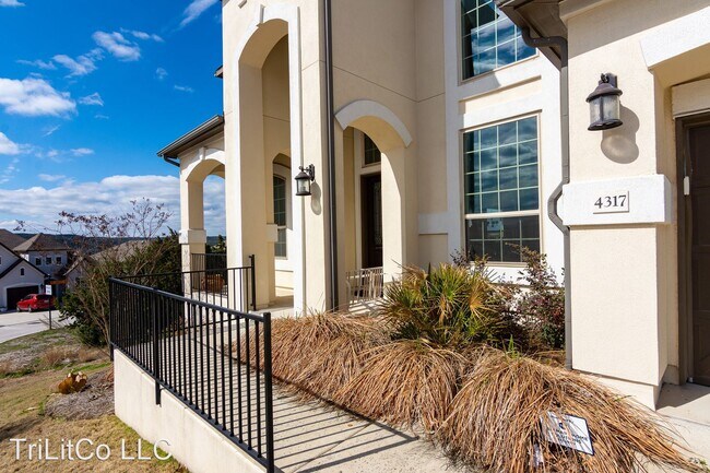 Building Photo - 4 br, 3.5 bath House - 4317 Mezzaluna Pass