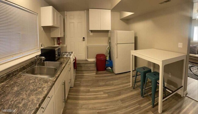 Building Photo - 1 br, 1 bath House - 858 Harbor Parkway We...
