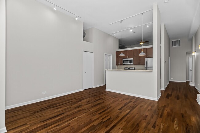 Foto del edificio - 1542 N Damen Ave