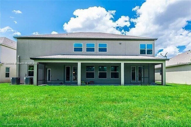 Foto del edificio - 1967 Meadow Crest Dr