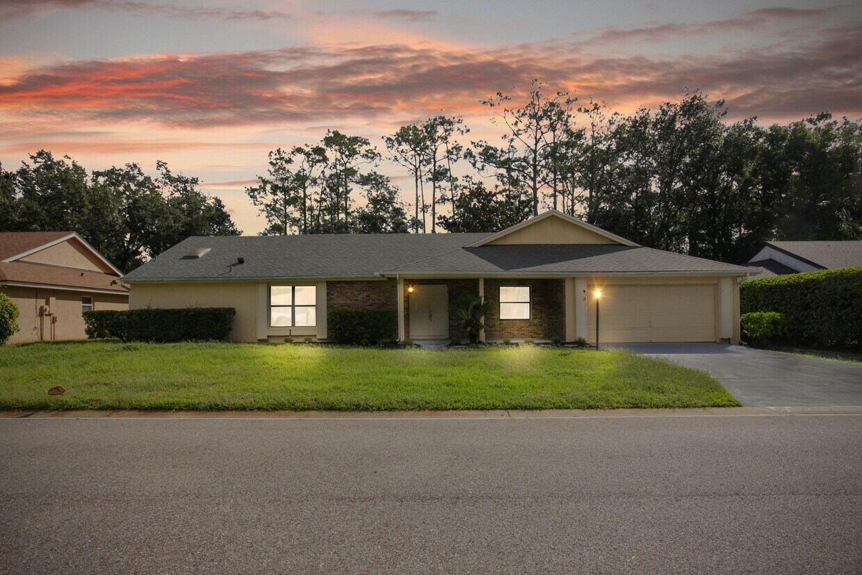 Primary Photo - 6349 Oak Meadow Bend