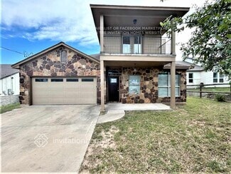 Building Photo - 17209 Panorama Dr