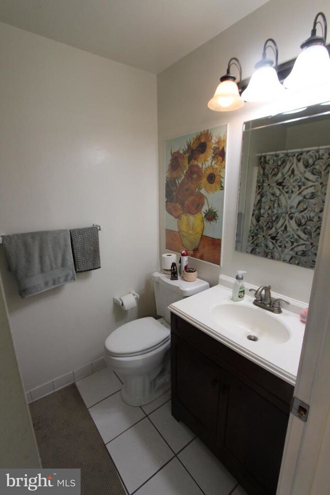 Building Photo - 6251 Woodfair Dr