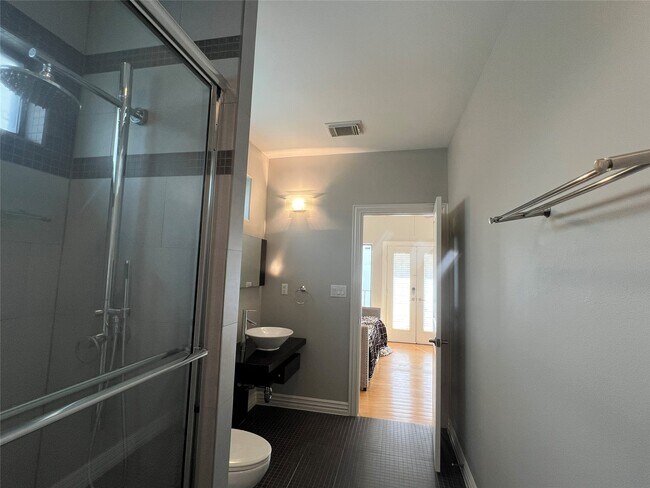Foto del edificio - 2314 Camden Dr