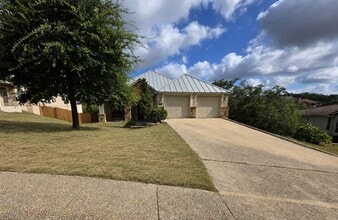 Building Photo - 911 Sutters Rim