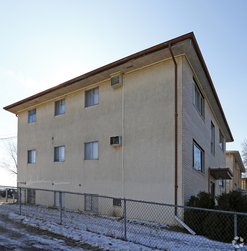 Foto del edificio - 1509 Elrose Ct