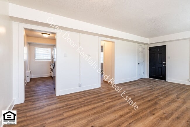 Foto del edificio - 1823 Griswold Dr
