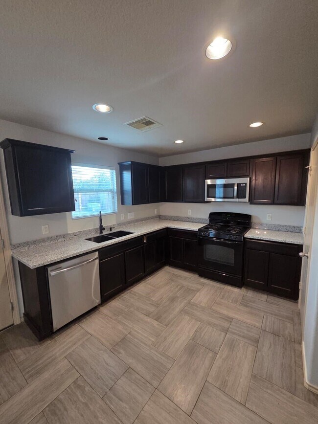 Building Photo - 5518 Rustling Gates Ln