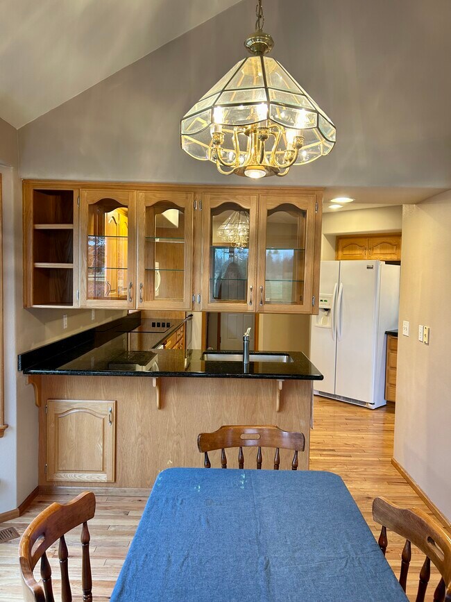 Building Photo - 361 E Maberry Dr