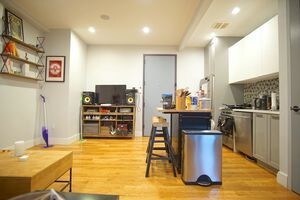 Foto del edificio - 17 Devoe St