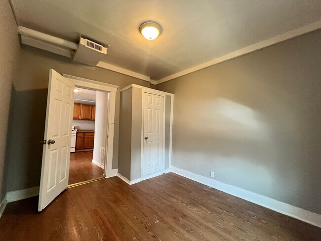 62 Avenida Rutgers 1R - 64 Rutgers Ave