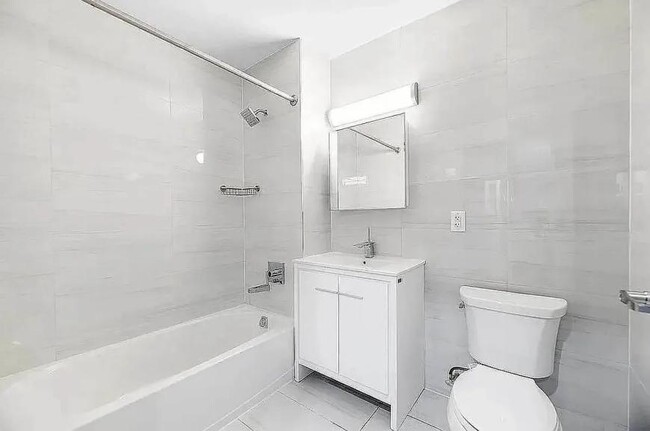 Building Photo - 0 bedroom in JACKSON HEIGHTS NY 11372