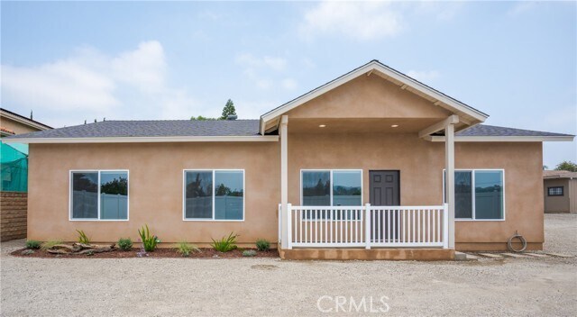 Foto principal - 1734 E Ruddock St