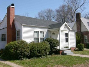 Building Photo - 2318 Lawndale Dr