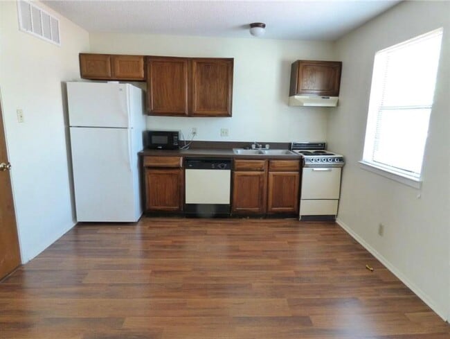 Building Photo - 4405 Avenue A