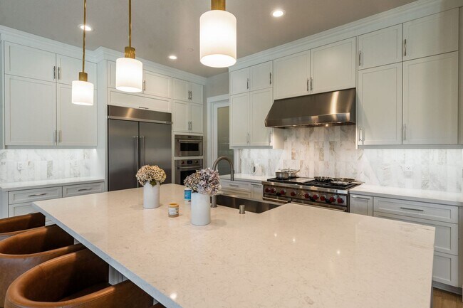 Foto del edificio - Newly Built 5BR Luxury Home in El Dorado Hills – 3,926 Sq Ft!