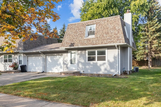 Building Photo - 1800 E Northland Ave