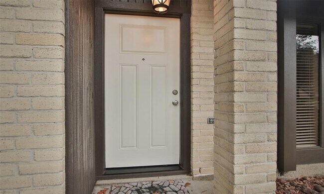 Foto del edificio - 3810 Haven Pines Dr