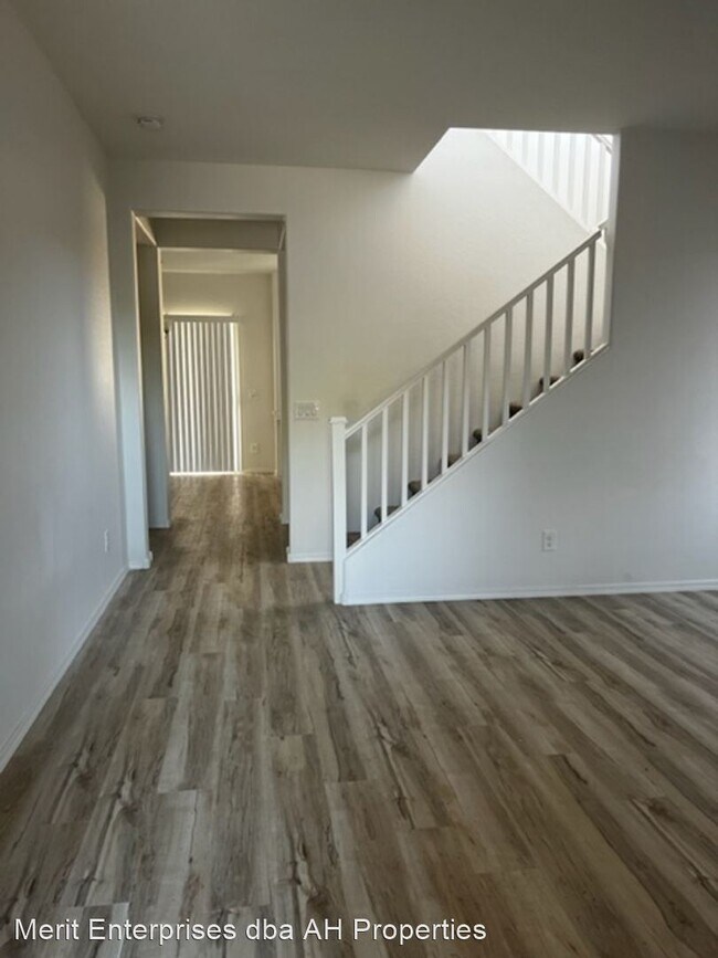 Foto del edificio - 4 br, 2.5 bath House - 1898 S FALCON DR