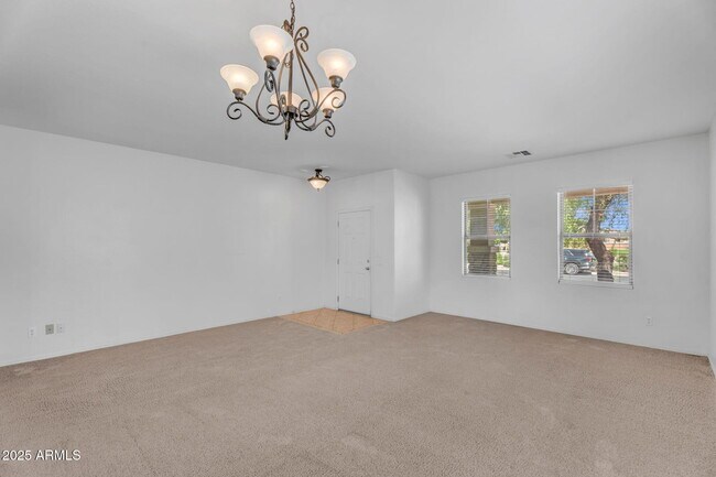 Building Photo - 4912 S Sandstone St