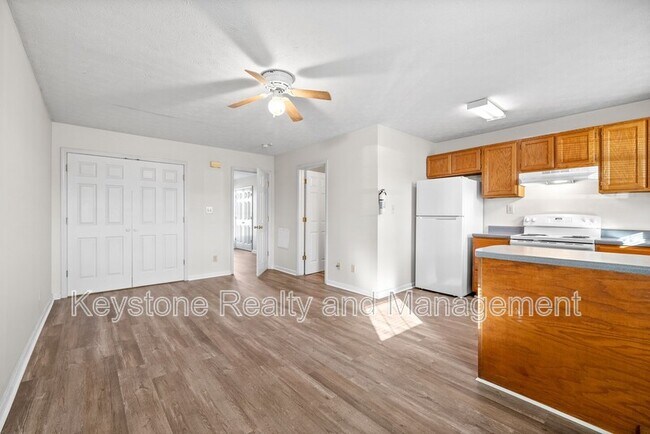 Foto del edificio - 280-C Thompsonville Lane