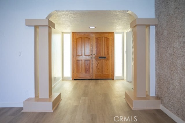 Foto del edificio - 11801 Rexford Rd