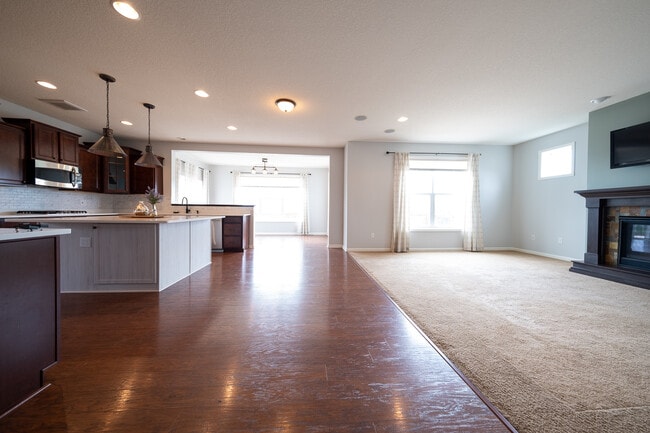 Building Photo - 3647 Pointe Pass NW