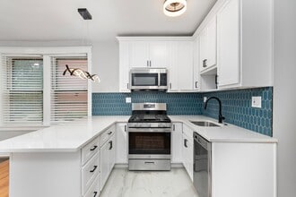 Building Photo - 4333 Forest Park Ave